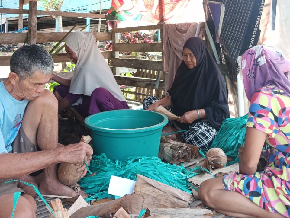 Pembukusan Gula Aren